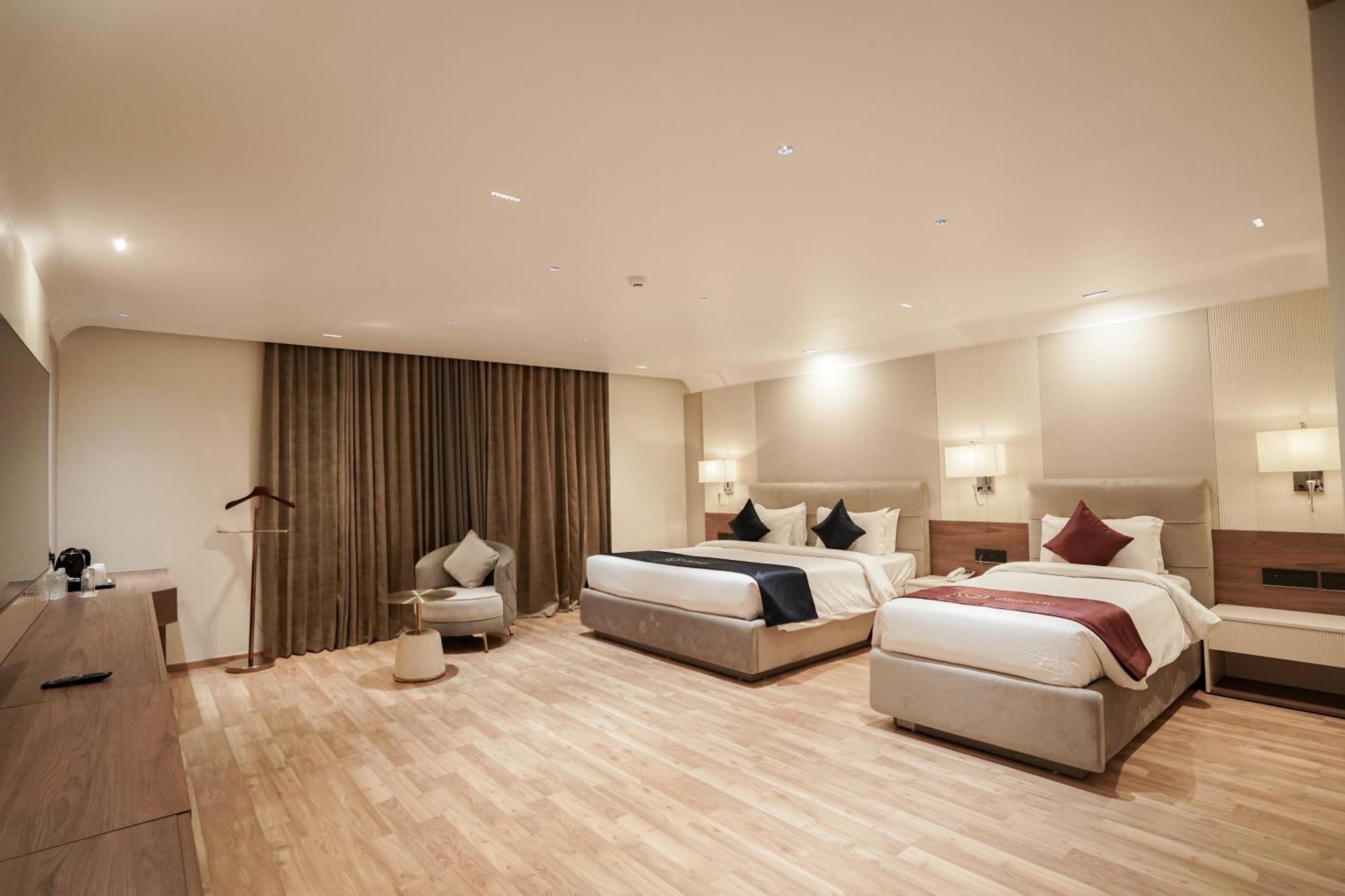 Hotel Ornate Lucknow Esterno foto